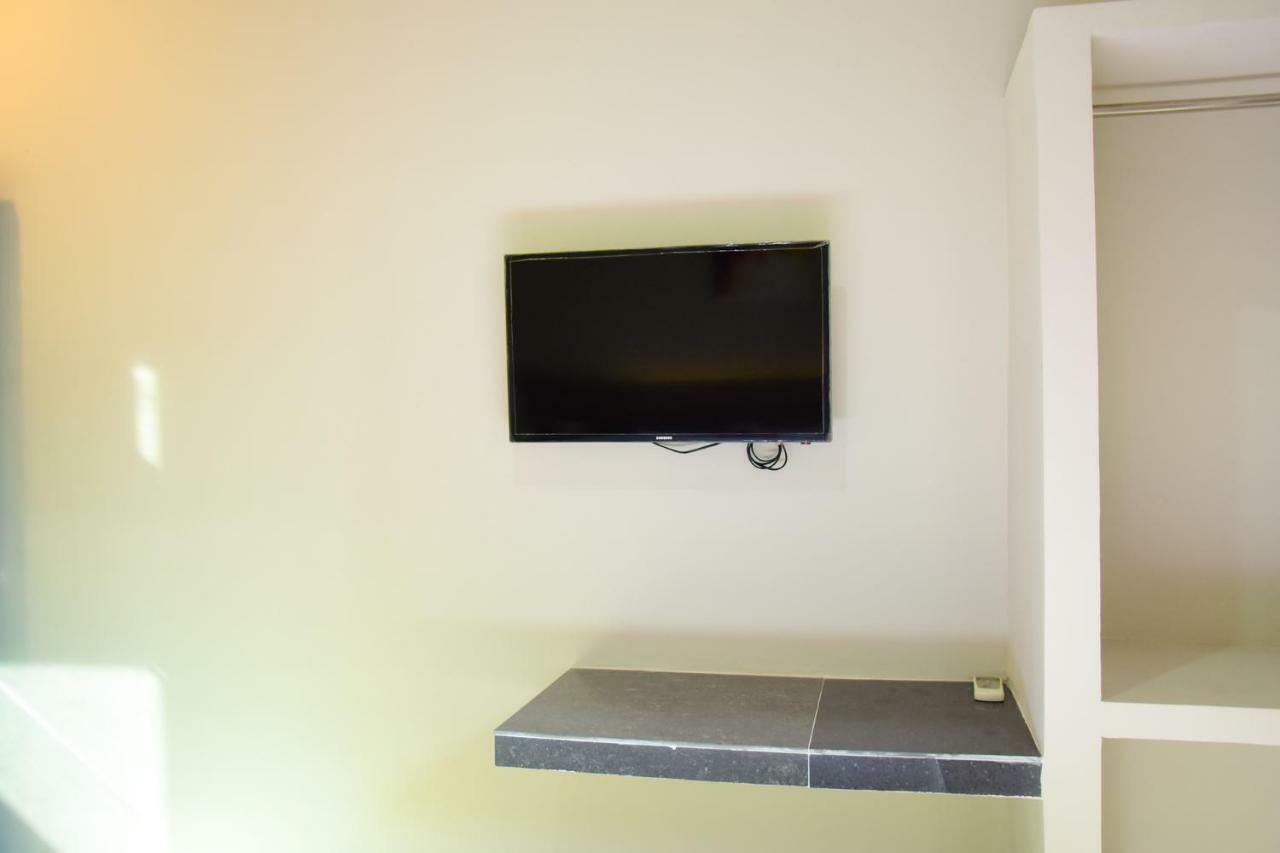 Hotel Reddoorz Near Mangga Dua Square Yakarta Exterior foto