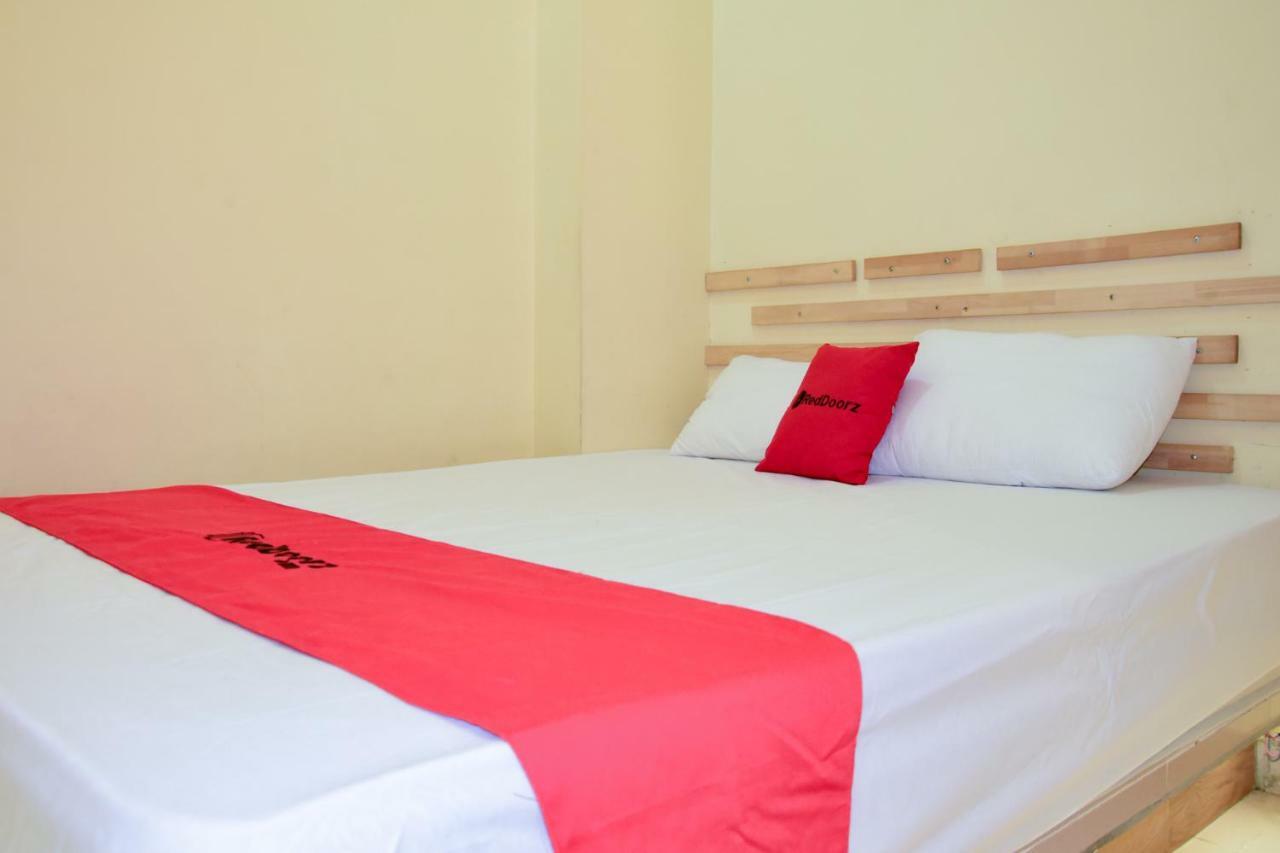 Hotel Reddoorz Near Mangga Dua Square Yakarta Exterior foto